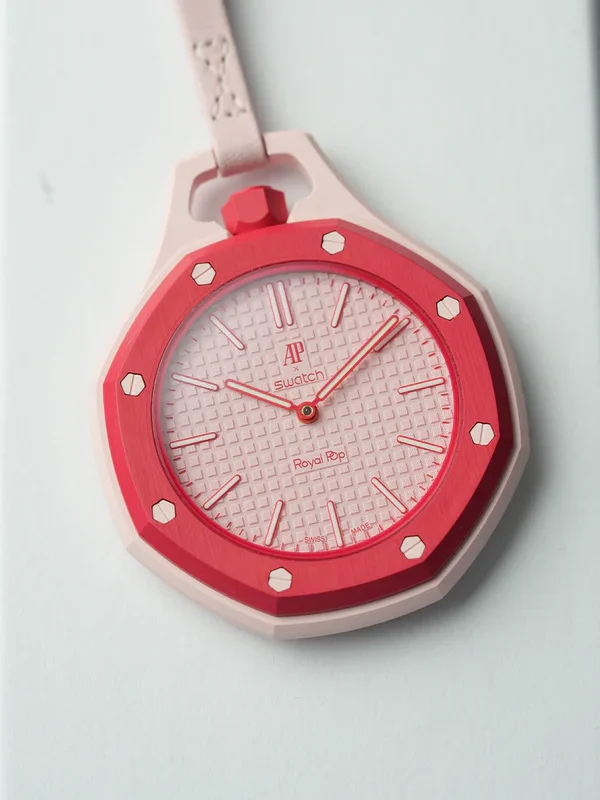 שעון כיס Swatch x Audemars Piguet מסדרת Royal Pop דגם OTTO ROSSO